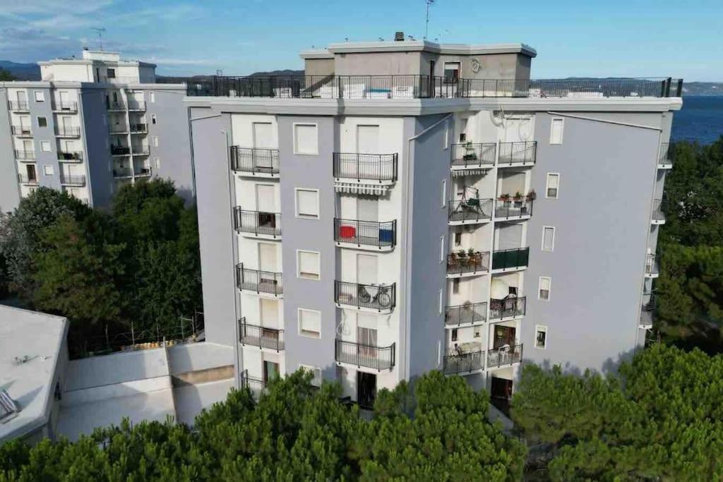 Appartamento Luxury Vista Mare Per 6 Persone A Маріна-Джулія Екстер'єр фото